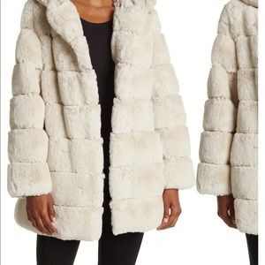 🔥NWT!BCBG quilted faux fur coat🔥